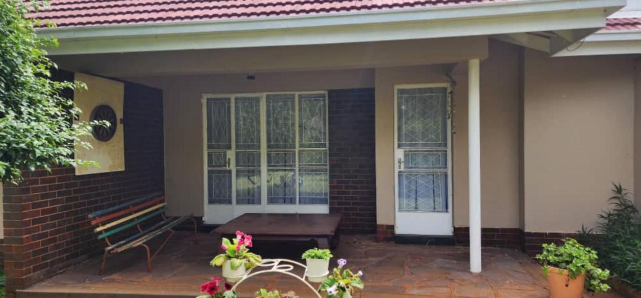 Lovely 3 Bed In Mount Pleasant - 2153 Harare Exterior photo